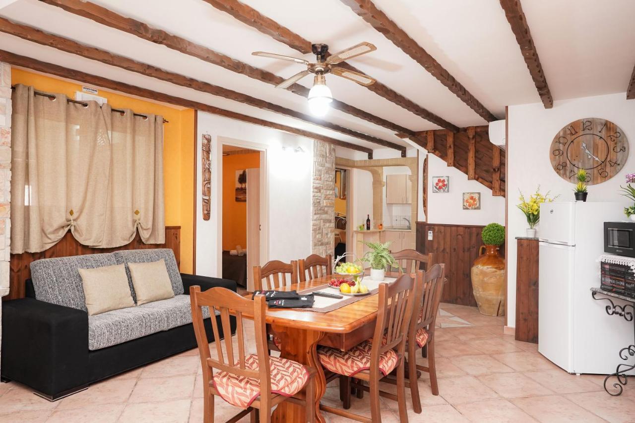 Guesthouse Da Filiberto เมเลนดูญโญ ภายนอก รูปภาพ